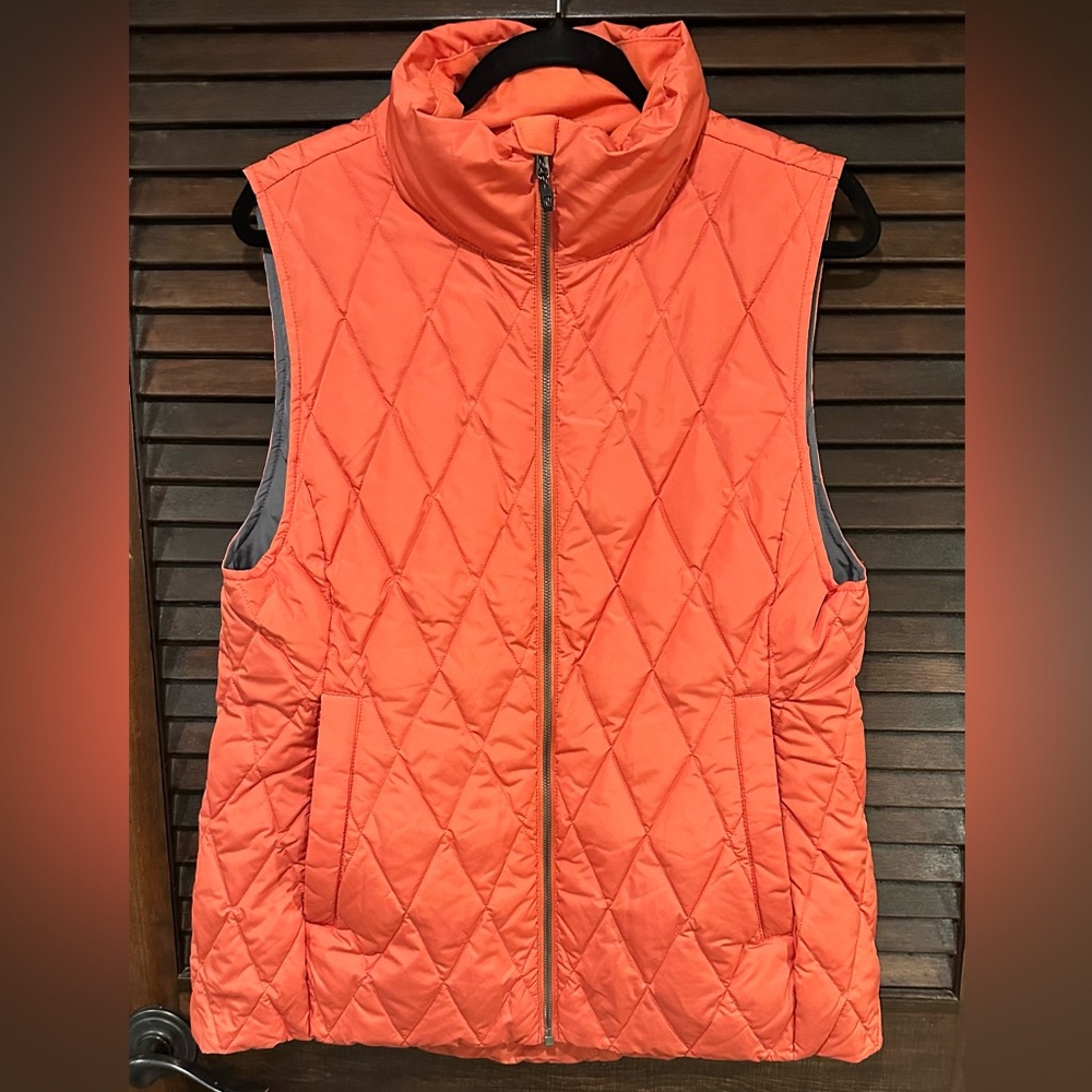 Moosejaw Women's Quilted Coral Vest
